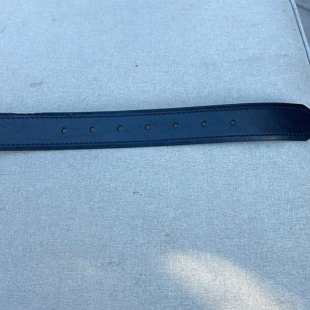 Columbia black leather belt with silver buckle Size 42
